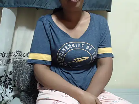 Snapshot of Linda_sexy chatting on 09/24/25, 01:09 Linda sexy online show from 09/24/25, 01:09