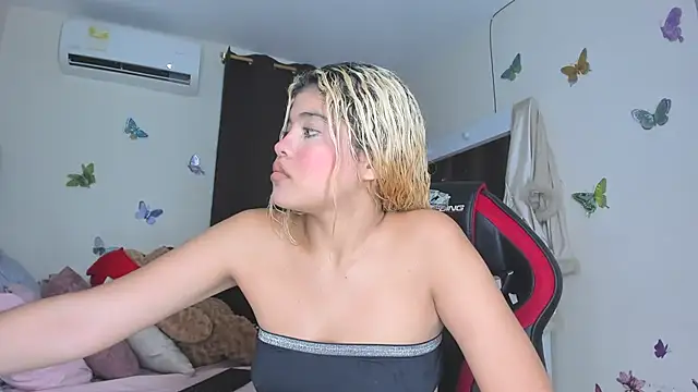 Snapshot of sofiacastillo01 chatting on 09/25/25, 01:37 sofiacastillo01 online show from 09/25/25, 01:37
