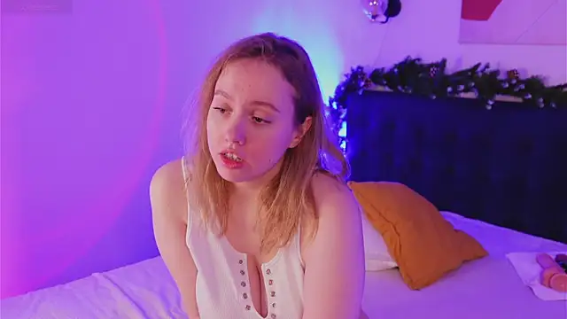 Snapshot of MrsPrude chatting on 12/22/24, 05:34 MrsPrude online show from 12/22/24, 05:34