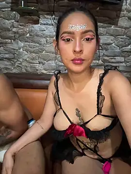 Snapshot of twohornys chatting on 10/16/25, 11:17 twohornys online show from 10/16/25, 11:17