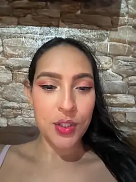 Snapshot of twohornys chatting on 10/29/25, 10:22 twohornys online show from 10/29/25, 10:22