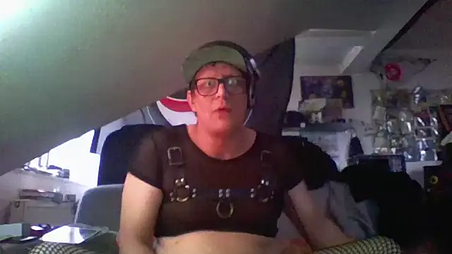 Bigthroaterboy online show from 12/04/24, 11:52