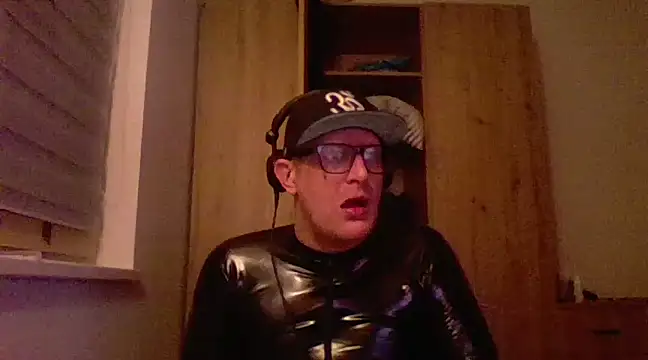 Bigthroaterboy online show from 02/11/25, 11:12