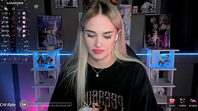 Snapshot of Ellen_Soft chatting on 12/10/24, 09:00 Ellen Soft online show from 12/10/24, 09:00