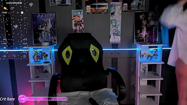 Snapshot of Ellen_Soft chatting on 12/18/24, 05:10 Ellen Soft online show from 12/18/24, 05:10