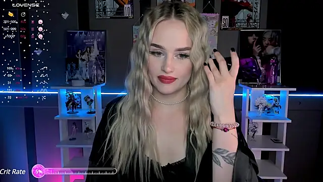 Snapshot of Ellen_Soft chatting on 01/14/25, 06:28 Ellen Soft online show from 01/14/25, 06:28