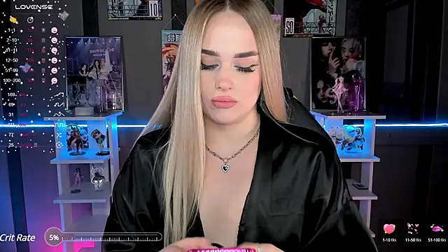 Snapshot of Ellen_Soft chatting on 03/18/25, 04:37 Ellen Soft online show from 03/18/25, 04:37