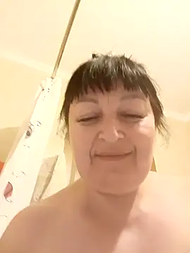 Snapshot of Women-pleasures chatting on 10/09/25, 07:06 Women-pleasures online show from 10/09/25, 07:06