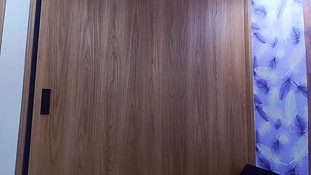 Snapshot of Molly_ADY chatting on 09/25/25, 01:42 Molly ADY online show from 09/25/25, 01:42