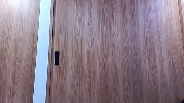 Snapshot of Molly_ADY chatting on 10/27/25, 12:58 Molly ADY online show from 10/27/25, 12:58