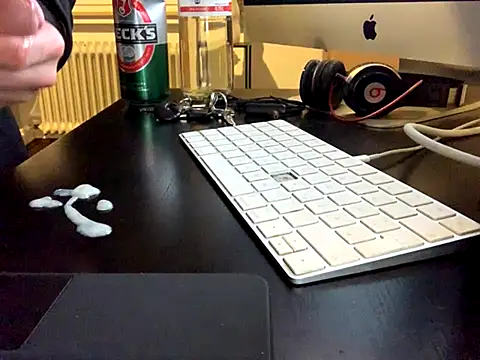 KendrickJiz online show from 09/18/25, 09:39