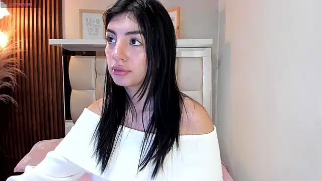 ANTONELLA  ROUSE  online show from 12/12/24, 08:53