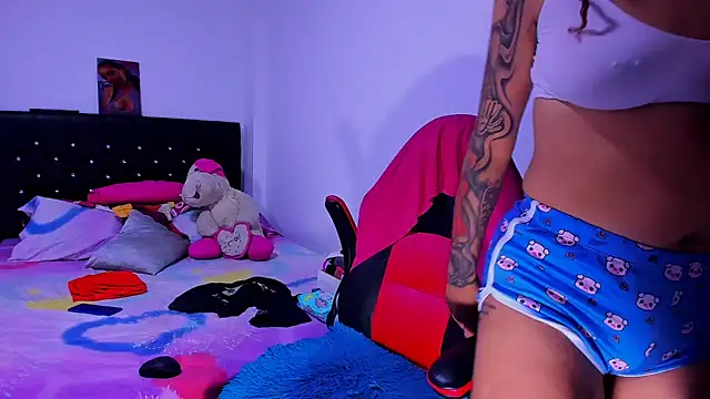 kerlysmith 24 online show from 01/30/25, 07:37