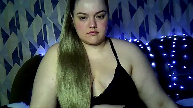 Snapshot of AnitaWillias chatting on 12/19/25, 06:15 AnitaWillias online show from 12/19/25, 06:15