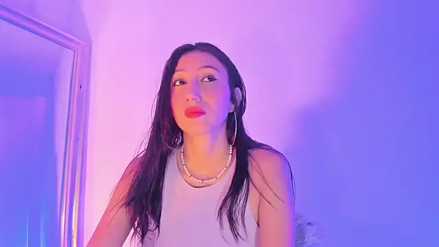 Snapshot of LyaEvanss chatting on 10/16/25, 02:29 LyaEvanss online show from 10/16/25, 02:29