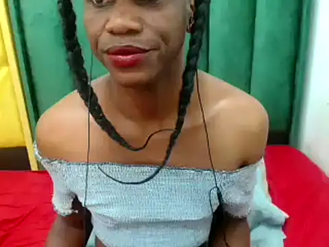 Snapshot of ANALLLxxxxxQUEEEEN28 chatting on 01/22/25, 05:37 ANALLLxxxxxQUEEEEN28 online show from 01/22/25, 05:37