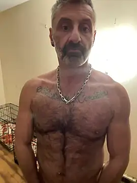 Snapshot of DaddySnowXX chatting on 01/22/25, 07:57 DaddySnowXX online show from 01/22/25, 07:57