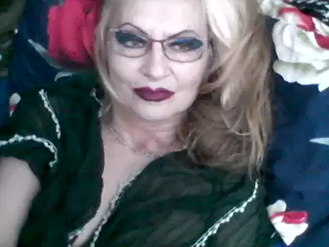 CarlyTreat online show from 12/05/24, 08:11