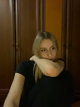 Ameli Li online show from 12/07/24, 02:42