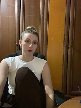 Ameli Li online show from 10/25/25, 12:29