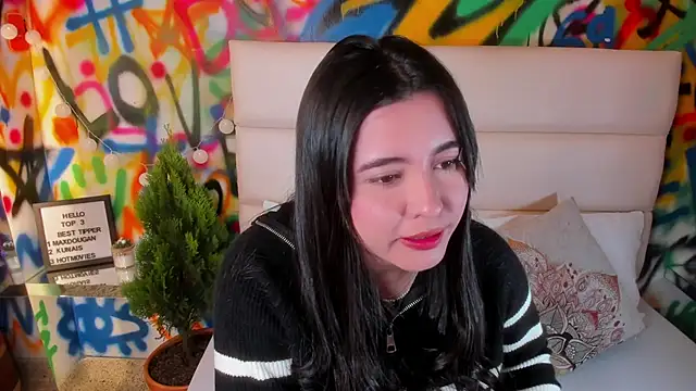 Snapshot of Liana_Bernocchi chatting on 11/14/25, 09:02 Liana Bernocchi online show from 11/14/25, 09:02