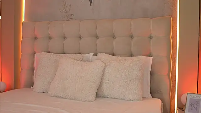 CarolinePrescott online show from 07/28/26, 06:20