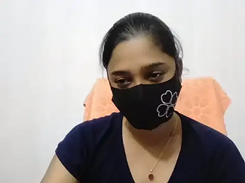 Snapshot of Chitrani- chatting on 04/24/26, 05:04 Chitrani- online show from 04/24/26, 05:04