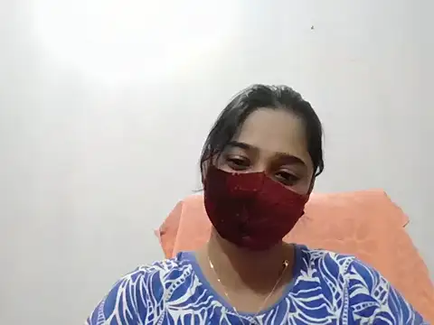 Snapshot of Chitrani- chatting on 04/25/26, 10:40 Chitrani- online show from 04/25/26, 10:40