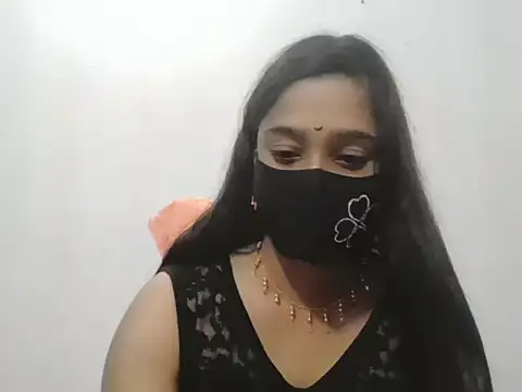 Snapshot of Chitrani- chatting on 05/01/26, 04:33 Chitrani- online show from 05/01/26, 04:33