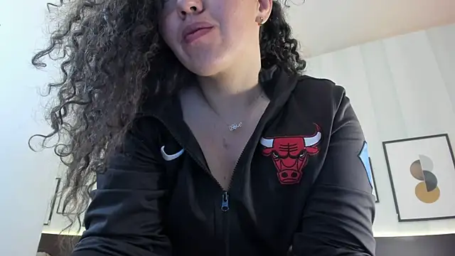 Valeria  soler online show from 01/15/25, 07:55