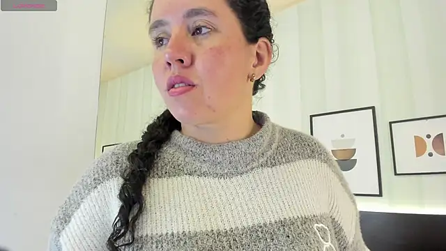 Valeria  soler online show from 03/15/25, 12:45