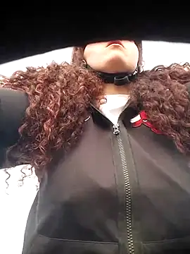 Valeria  soler online show from 09/25/25, 11:47