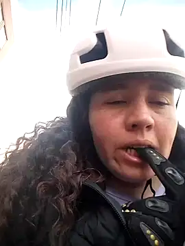 Valeria  soler online show from 10/20/25, 12:38