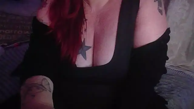 LynnLa online show from 11/11/25, 07:36