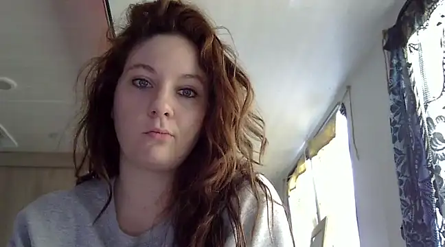 emerieskye20 online show from 02/02/25, 03:39