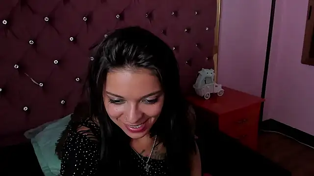 MaddyHudson online show from 12/20/24, 11:26