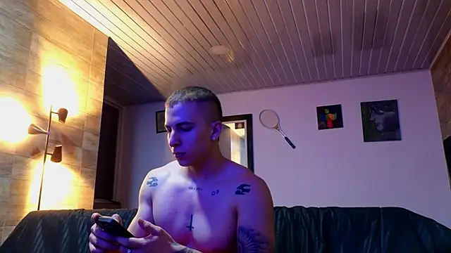 AsmodeoCox online show from 07/04/26, 12:17