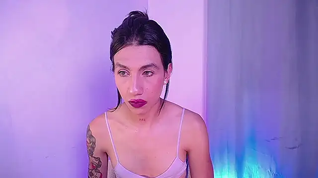 sofiaa grey  online show from 12/06/24, 02:17
