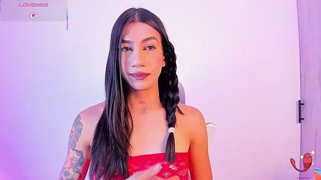 sofiaa grey  online show from 11/24/25, 12:27