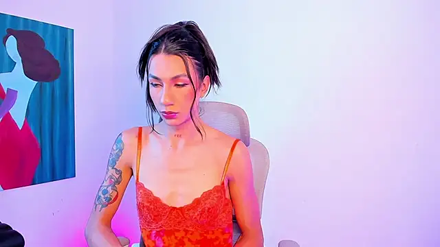 sofiaa grey  online show from 06/15/26, 02:30
