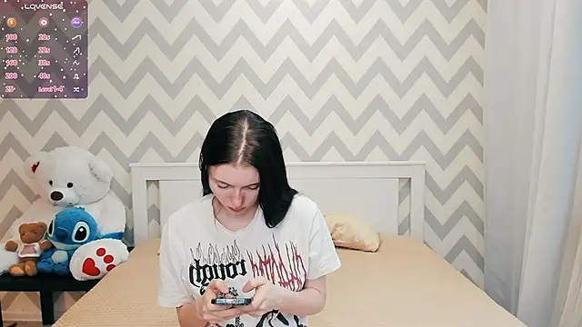 Snapshot of shaameless chatting on 01/08/25, 12:37 shaameless online show from 01/08/25, 12:37