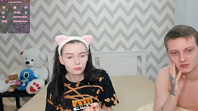 Snapshot of shaameless chatting on 01/18/25, 04:26 shaameless online show from 01/18/25, 04:26