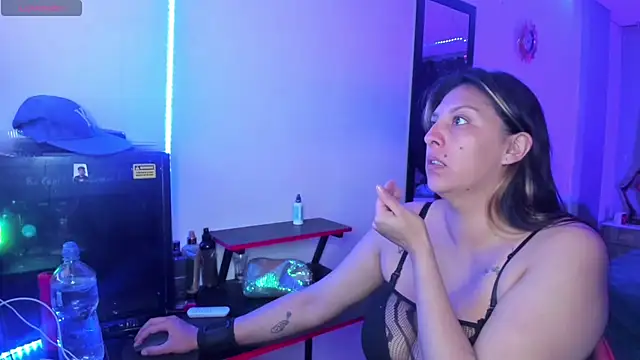 MIABOOBS   online show from 09/22/25, 08:44