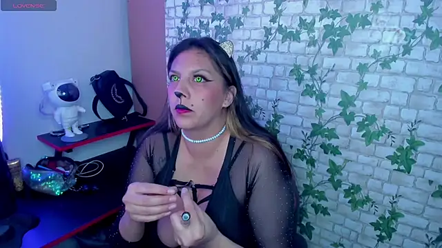 MIABOOBS   online show from 10/25/25, 04:57