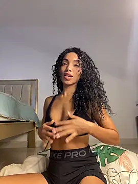 Snapshot of nicoleebony1 chatting on 12/19/25, 07:54 nicoleebony1 online show from 12/19/25, 07:54