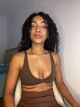 Snapshot of nicoleebony1 chatting on 01/07/26, 08:22 nicoleebony1 online show from 01/07/26, 08:22