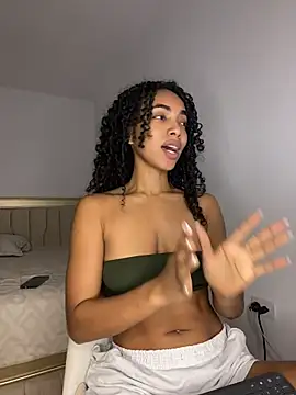 Snapshot of nicoleebony1 chatting on 03/07/26, 04:59 nicoleebony1 online show from 03/07/26, 04:59