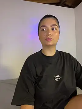 Snapshot of DashaStar chatting on 02/08/25, 01:54 DashaStar online show from 02/08/25, 01:54