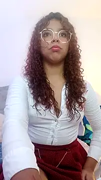 Snapshot of aurora_rodriguez chatting on 02/27/25, 04:41 aurora rodriguez online show from 02/27/25, 04:41