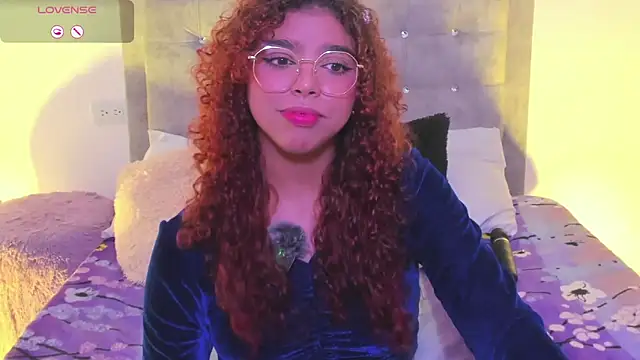 Snapshot of aurora_rodriguez chatting on 03/07/25, 02:46 aurora rodriguez online show from 03/07/25, 02:46